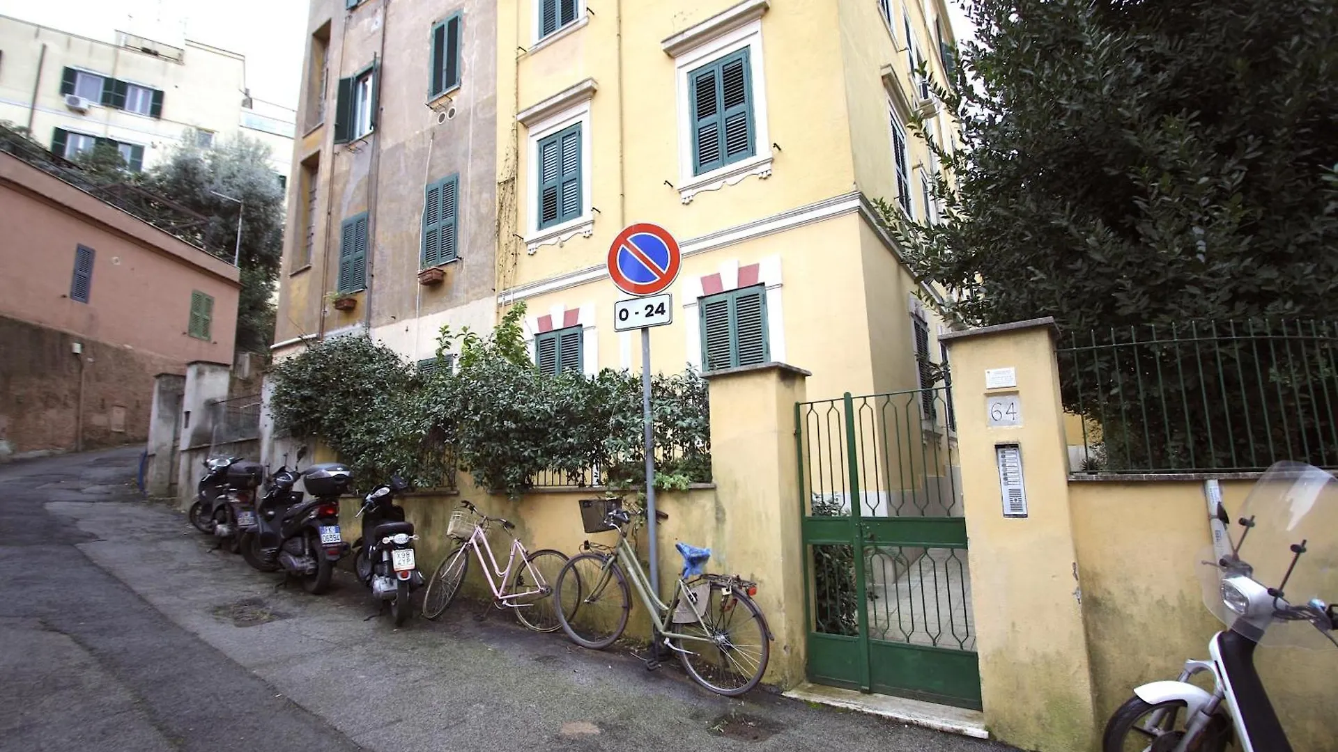 Sara Holiday House Rome Italy
